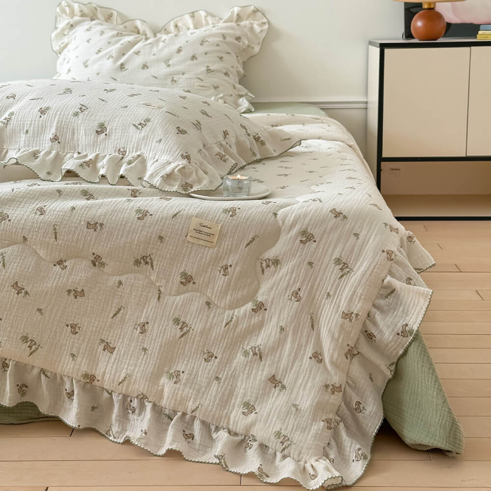 Bunny Print Muslin Quilt – Ruffle Edge Cotton Bedding