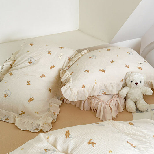 Teddy’s Bubble Bath cotton muslin duvet cover set with ruffled trim