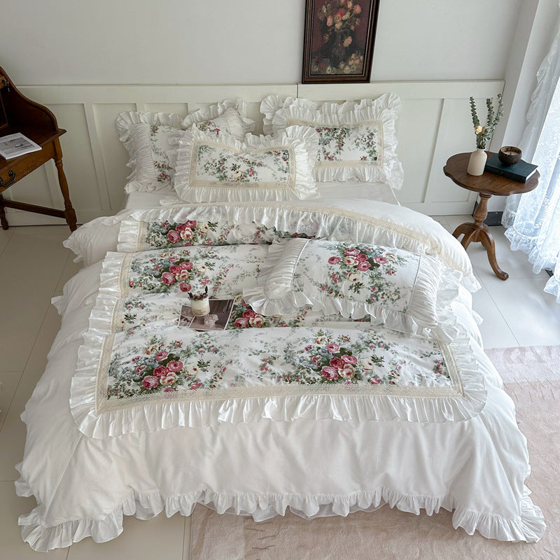 White French rose cotton bedding set with ruffled lace trim