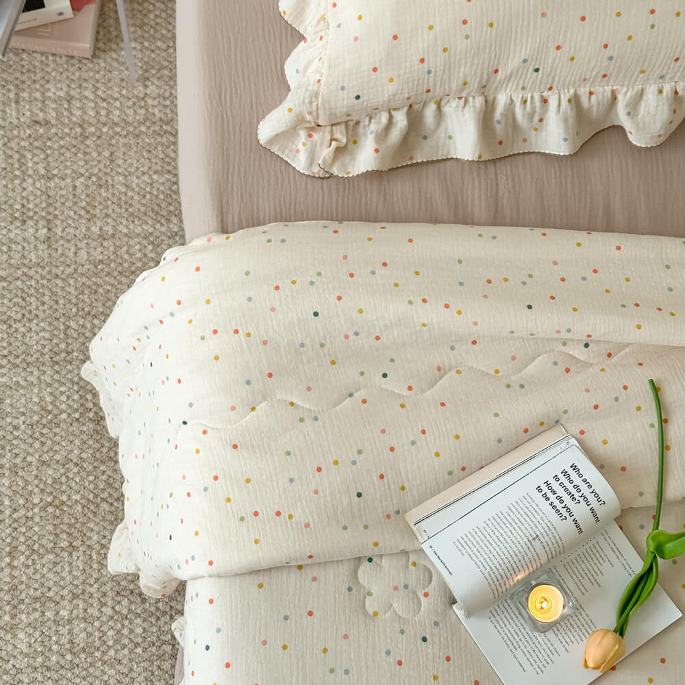 colorful polka dot print muslin quilt, crinkled texture, lightweight bedding