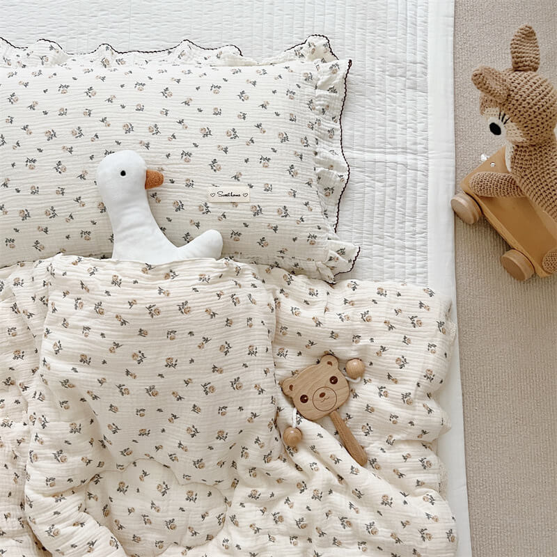 Vintage Rose Floral Baby Quilt – Cotton Muslin