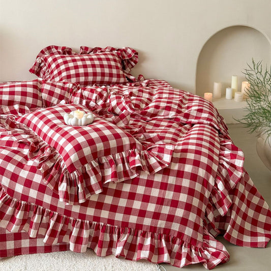 Red Gingham Muslin Bedding Set – Ruffled Vintage Elegance