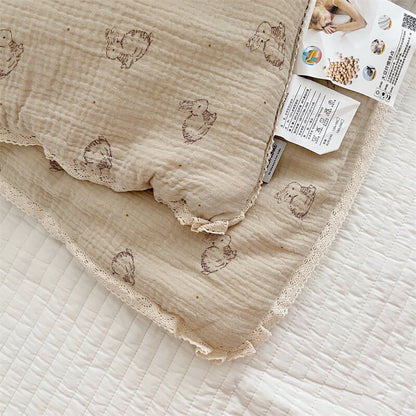 Toddler-quilt-and-pillow-bedding