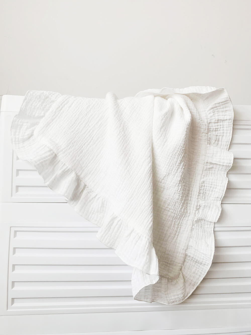 White-baby-girls-blanket