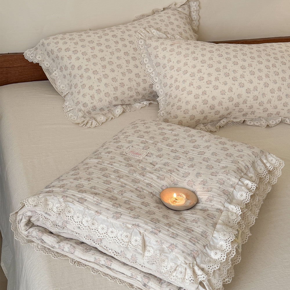 Dusty Pink Floral Comforter with Ruffled Lace Trim