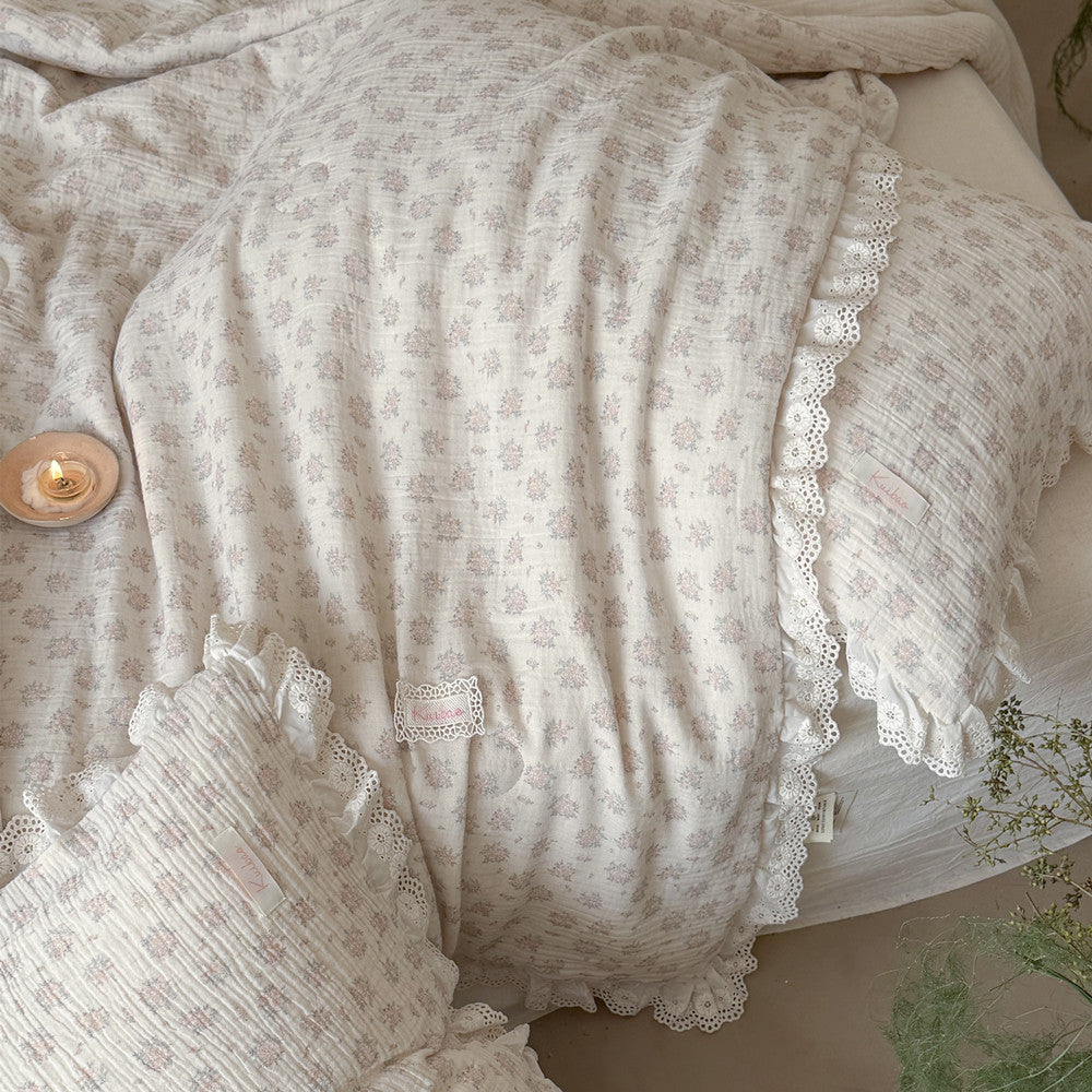 Dusty Pink Floral Comforter with Ruffled Lace Trim