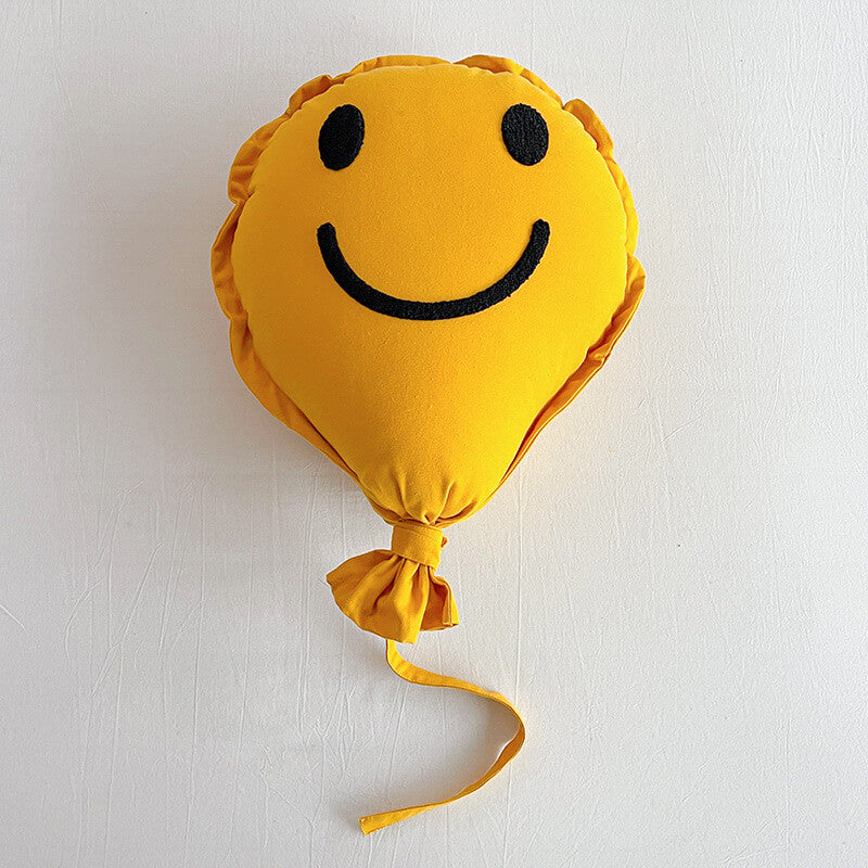 fabric-balloon-wall-haning-smile