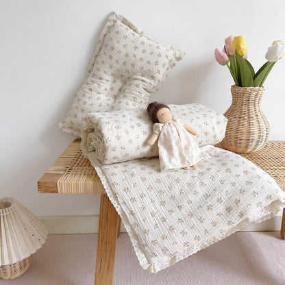 flower-crib-blanket-for-girls