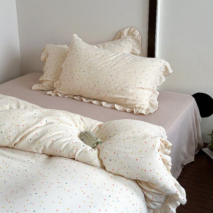 polka-dot-bedding-set